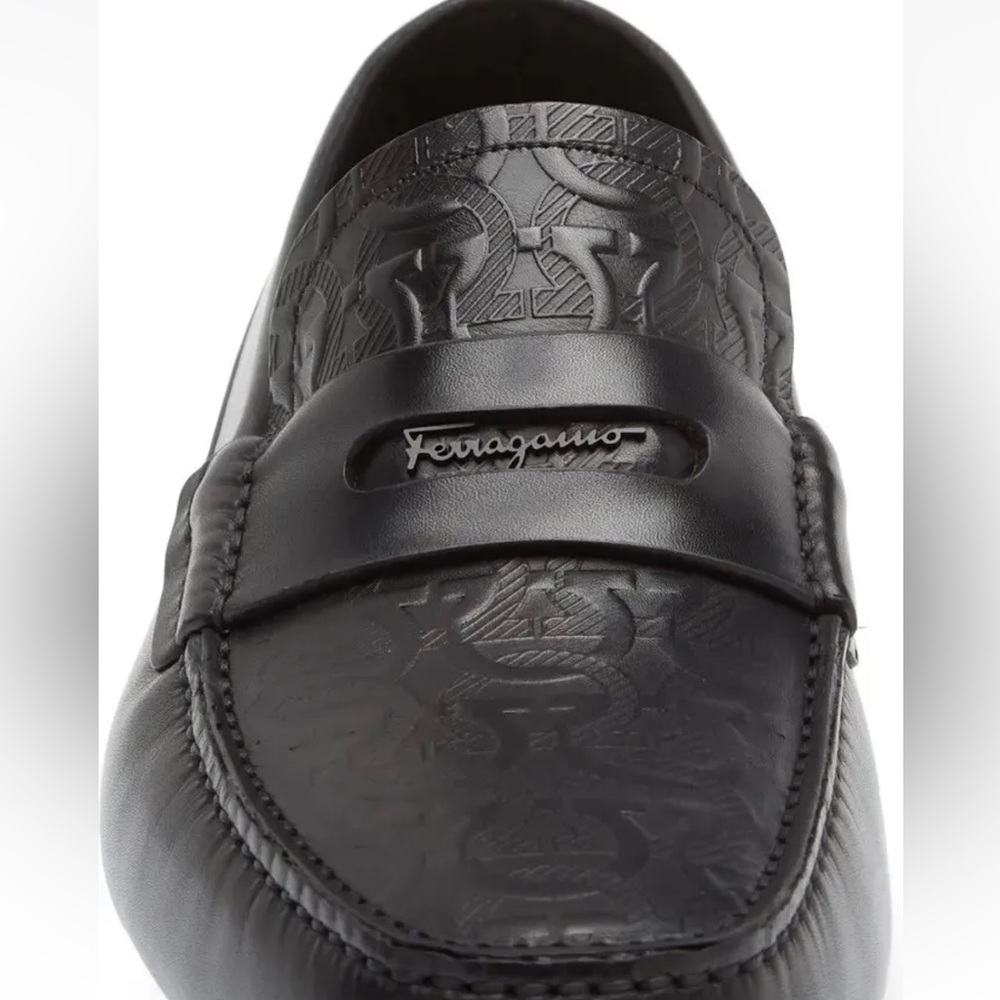 Authentic Ferragamo Penny Black Leather Men Gancini Loafers Drivers 8/8.5/9 EEE